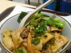 -蒙自源米线大王(东站店)