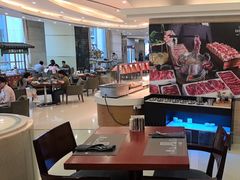 -元一希尔顿酒店·鲜切牛肉火锅禅自助餐厅