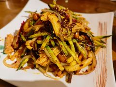 -长寿参鸡汤(朝韩风情街店)
