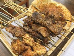 -劳动公园新疆人烤腰子