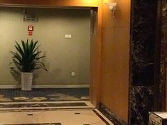 -成都绿洲大酒店(春熙路太古里店)