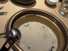 -余欢领鲜火锅(新街口店)