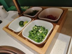 -粤小煲鲜汤猪肚鸡(丹尼斯二天地店)