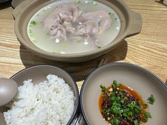-叁煨蹄花·下饭盐帮菜(人民广场店)