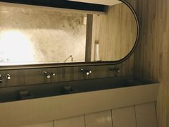 -百美汇影城(LUXE嘉里中心店)