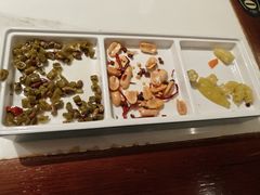 -荷塘秋月·本帮江浙菜(国权路店)