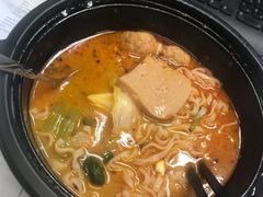 -小蛮椒麻辣烫·麻辣拌(青浦宝龙店)