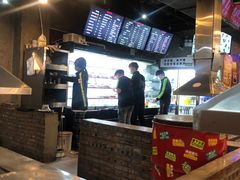 -马路牙子烧烤音乐酒馆(望京店)