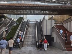 -东方体育中心(地铁站)