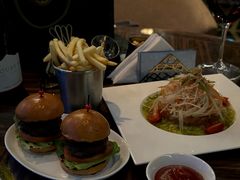 -OZONE 顶楼酒吧(香港丽思卡尔顿酒店)