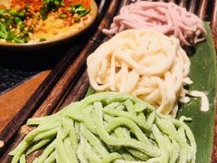 三色鸡蛋面-盡膳口福跷脚牛肉火锅(北美新天地店)