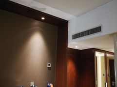 -上海浦东假日酒店