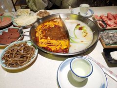 -十三幺山野火锅(市府路店)