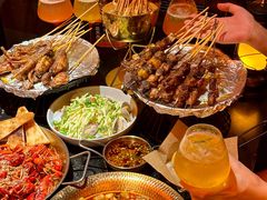 -何师烧烤Pro ·江湖川菜·小龙虾·精酿(太古里旗舰店)