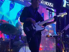 -INLOVE Live House