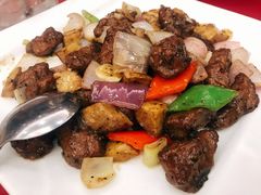 鲜椒爆澳洲牛肉粒-和记小菜(七宝店)