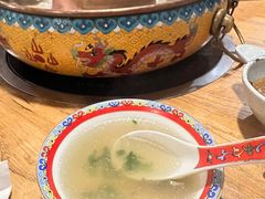 -毛辣果·贵州红酸汤牛肉火锅(西单店)