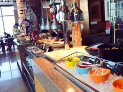 自助取餐区-视界美食自助餐厅·石家庄希尔顿酒店