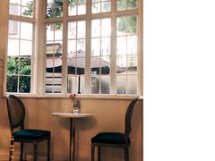 靠窗位-馨园villa融合菜(东山店)
