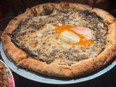 招牌黑松露温泉蛋披萨-IL TEATRO 精品意大利餐厅