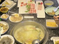 -一席地·本地鸡窝·杭帮鸡火锅(萧山银隆百货店)