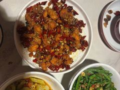 -湘西小馆(滨河路店)