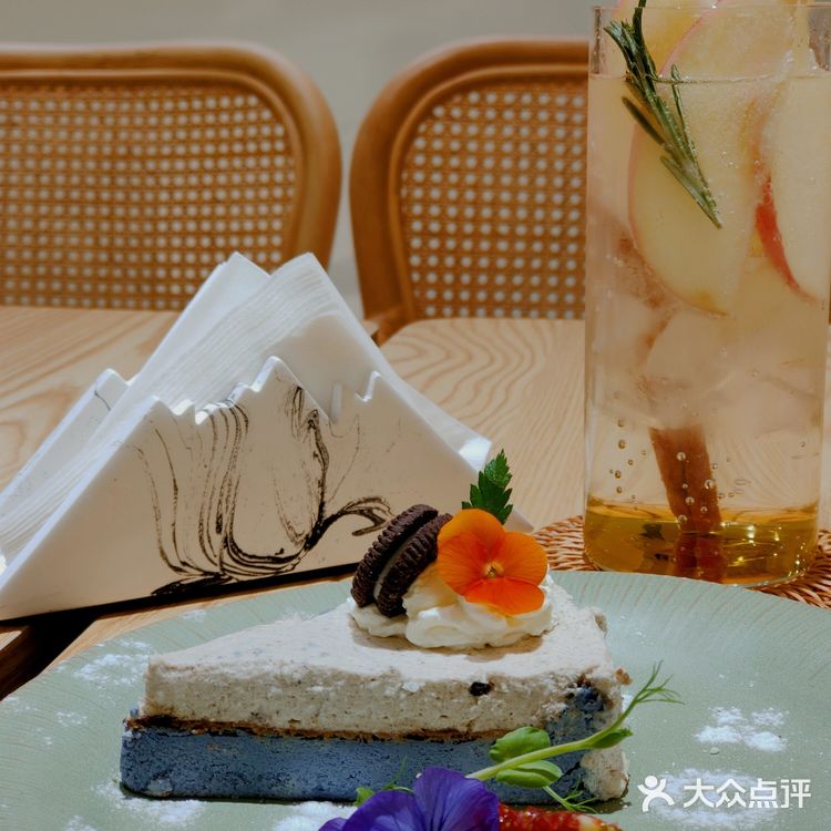 咖啡馆的回头客,这家应该是第一个吧