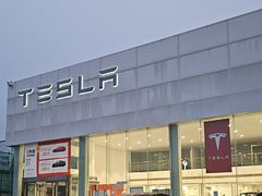-TESLA 特斯拉(北京南四环中路特斯拉中心)