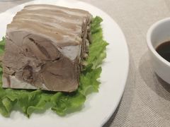 -品悦酒店(三林古镇店)