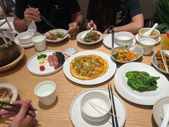 破布子鱼干炒山苏-隅乐胡椒虾·台湾菜·团建(皇岗店)
