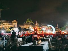 -亚龙湾希尔顿自助餐厅·海鲜·烧烤·沙滩BBQ·现场乐队