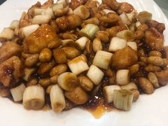 -大鸭梨烤鸭店(金顶街店)