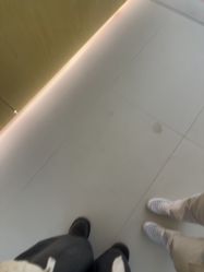 -苑苑vbeauty科技美容SPA