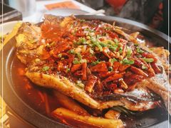-鸣记脆皮烤鱼·海鲜烤鱼(三八广场店)
