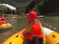 -虎啸峡漂流