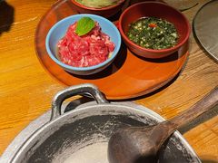猫儿山的小黄牛-吃饭皇帝大土家民族菜(正大广场店)