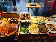 自助取餐区-易老妈蹄花.特色川菜(人民公园总店)