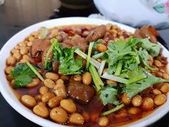 红烧肥肠-梯坎豆花