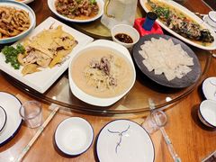 -经典老菜坊·开封灌汤包(火车站店)