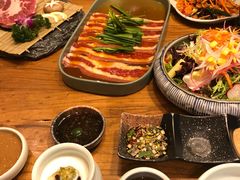 -金石青云炭火烤肉店(中房上东花墅店)