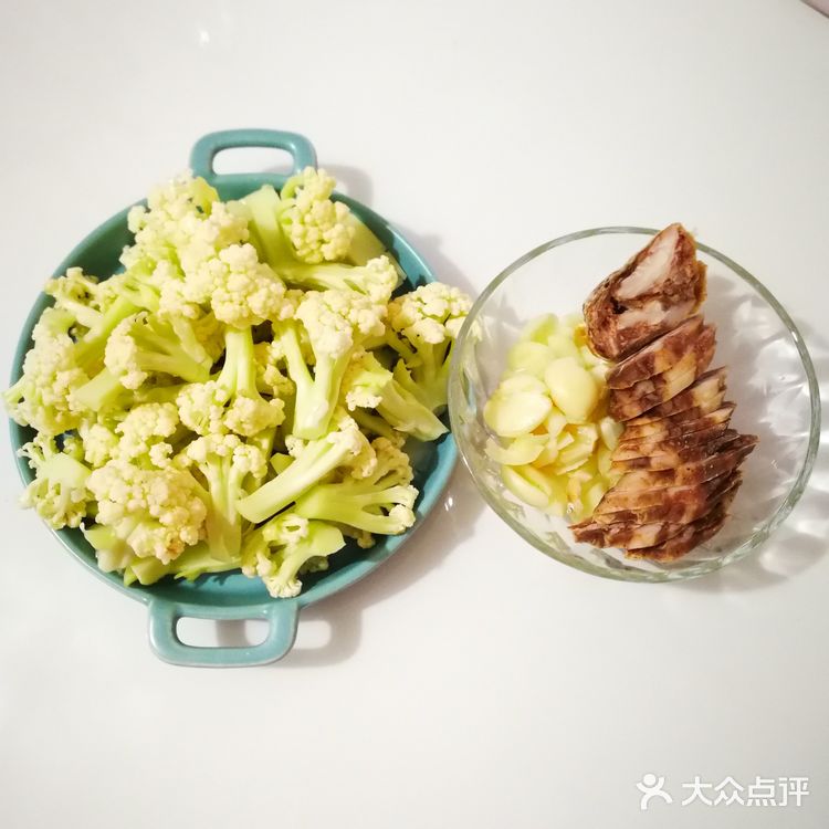 春日减脂正当时 干锅腊肠花菜 好吃不上火