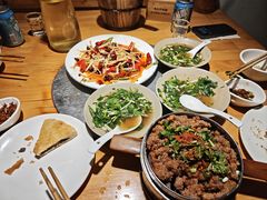 -大众跷脚牛肉馆·非遗传承单位(峨眉山店)