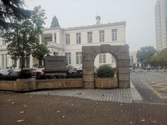 -南京双门楼宾馆(盐仓桥地铁站阅江楼店)