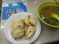 -胡记锅贴·沪上游子老鸭粉丝汤(太原路店)