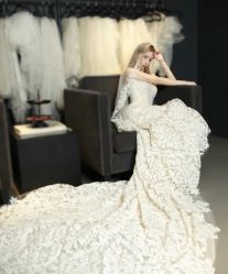 -Vera Wang婚纱礼服旗舰店