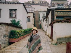 -噶丹松赞林寺