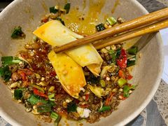 -肖肖酸萝卜鱼火锅(总店)