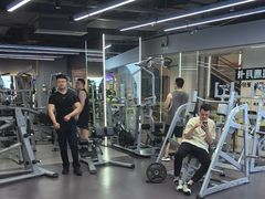 -超鹿运动(五四路恒力城店)