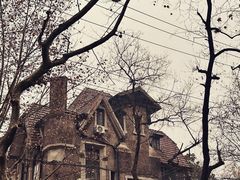 -常熟路(地铁站)