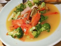 吴韵上汤西兰花-绿茶餐厅(松江万达店)